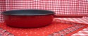 beschadigde - koekenpan - rood & spikkeltjes - 23 cm - emaille steel