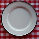 beschadigde - ontbijtbord - wit met zwarte rand - 22 cm