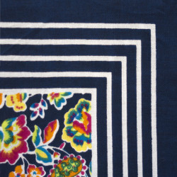 donkerblauwe zakdoek - bloemen - 55 x 55 cm